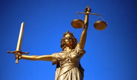 justice-2060093_1280.webp