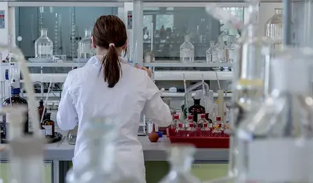 laboratory-2815641_1280.webp