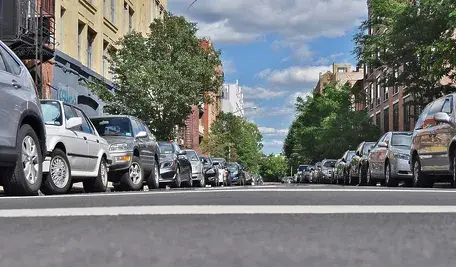 parking-369381_1280.webp