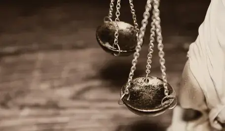 justice-4592723_1280.webp
