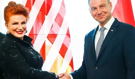 Amb_Mosbacher_presented_the_credentials_to_President_Duda.webp