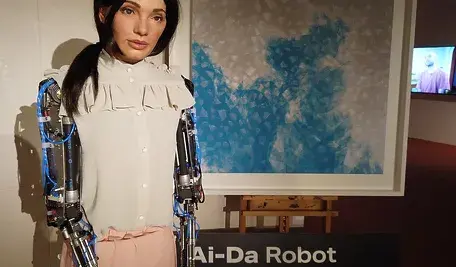 1263px-Ai-Da_Robot_at_Abu_Dhabi_Art.webp