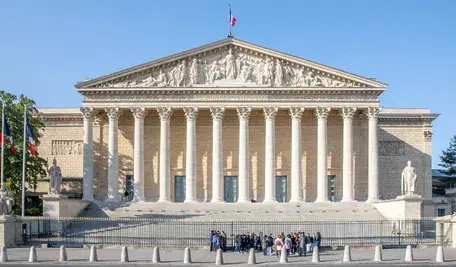 Façade_Palais_Bourbon_3 ok.webp
