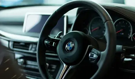 bmw-2964072_1280.webp