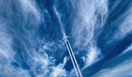 plane-7432680_1280.webp