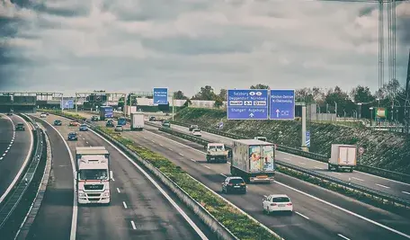 highway-4697840_1280.webp