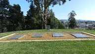 1440px-Peoplestemplememorialgravesite.webp