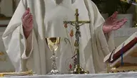 priest-3621040_1280.webp