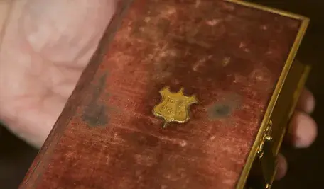 Lincoln_inaugural_bible.webp