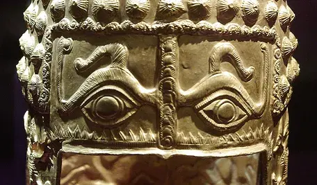 Helmet_of_Cotofenesti_-_Front_Large_by_Radu_Oltean.webp