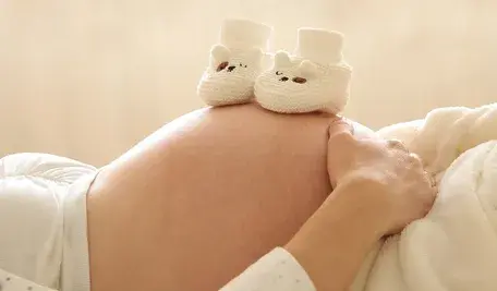 pregnant-6189040_1280.webp