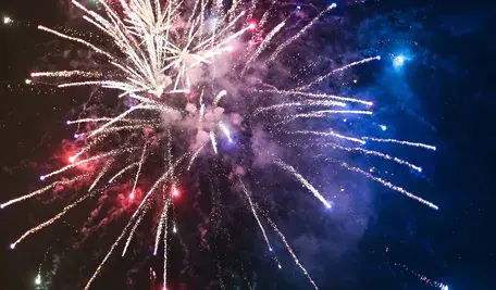 fireworks-865104_1280 (1).webp