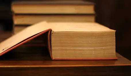books-3986091_1280.webp