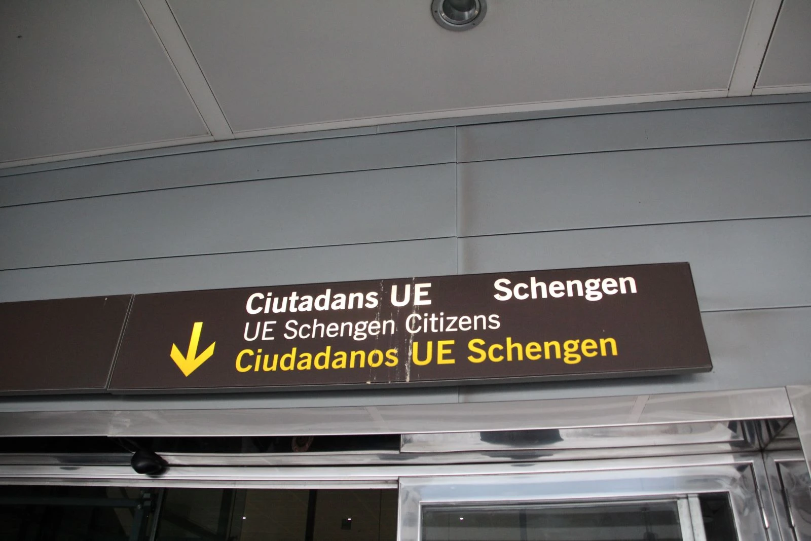 Nowe przepisy wjazdu do Schengen! Co musisz wiedzieć przed podróżą?