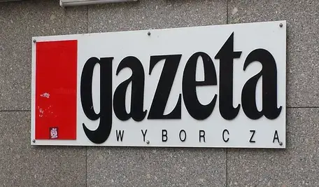 Publikacja portalu "Gazety Wyborczej" wzbudziła kontrowersje po tytule sugerującym, że nazistowski zbrodniarz Hans Frank „wypożyczył” rękopisy Chopina podczas II wojny światowej.