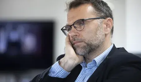 Jacek Bartosiak zapowiada dalszą walkę o swoje stanowisko naukowe, a sprawa nadal budzi zainteresowanie opinii publicznej ze względu na jej wielowymiarowy charakter i znaczenie dla środowiska akademickiego w Polsce.