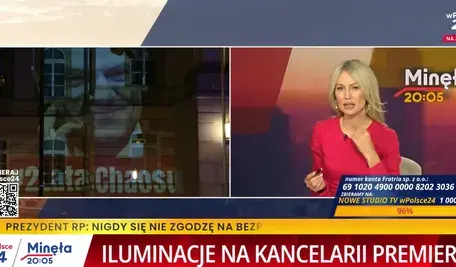 Iluminacja na budynku Kancelarii Premiera z hasłami krytykującymi rząd Donalda Tuska.