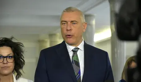 Roman Giertych na rozprawie w Warszawie w sprawie zadośćuczynienia po zatrzymaniu przez CBA.