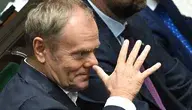 Donald Tusk po raz kolejny wzbudził konsternację swoją wypowiedzią o realizacji obietnic wyborczych. Podczas spotkania w Piotrkowie Trybunalskim premier stwierdził, że skoro w wyborach w 2023 roku jego ugrupowanie otrzymało niespełna 31 procent głosów, to zrealizował około jednej trzeciej obietnic.