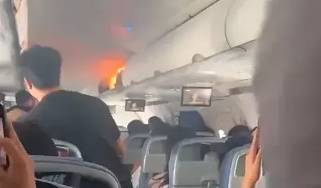 Pożar baterii litowej zmusił samolot Air China lecący z Hangzhou do Seulu do awaryjnego lądowania. Ogień pojawił się w trakcie lotu – piloci natychmiast skierowali maszynę do Szanghaju.