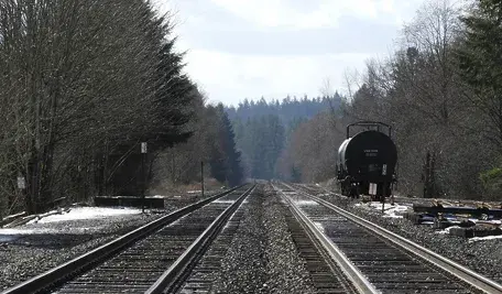 railway-3205295_1280.webp