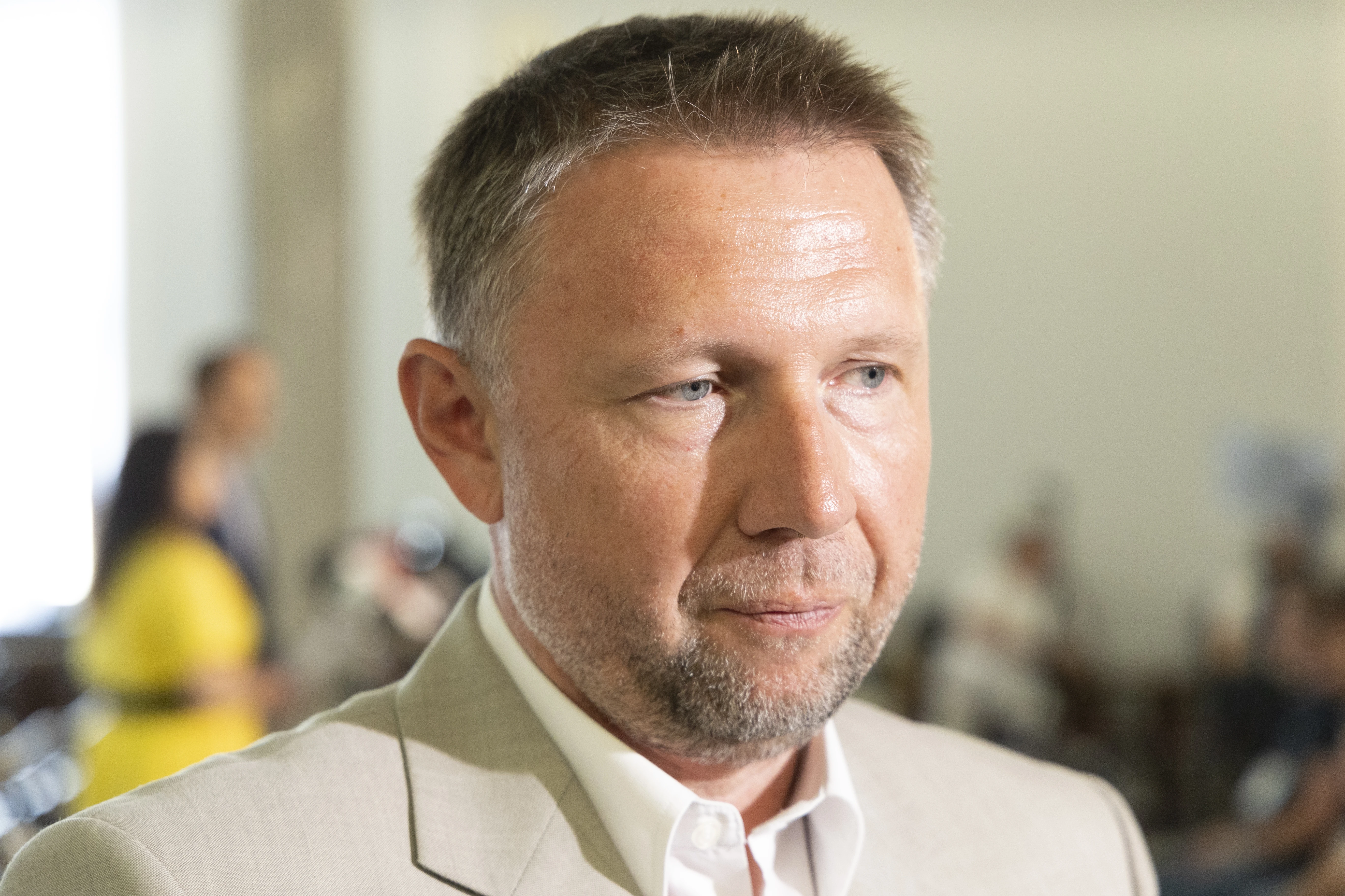 Będą łzy? „Byłem w Platformie od samego początku”. Minister Kierwiński nie kryje żalu po swojej partii