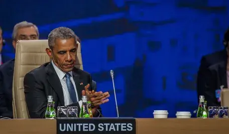Barack Obama uważa, że Polska jest krajem zagrożonym przez autorytaryzm. Absolwenci programu liderskiego jego fundacji idą w górę za rządów Donalda Tuska.