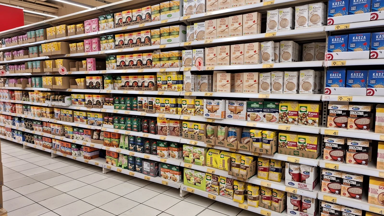 Skontrolowano żywność z Ukrainy w polskich sklepach. Wyniki są szokujące, tylu nieprawidłowości chyba nikt się nie spodziewał