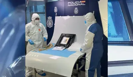 Funkcjonariusze hiszpańskiej Policía Nacional, którzy odnaleźli zaginiony obraz Picassa