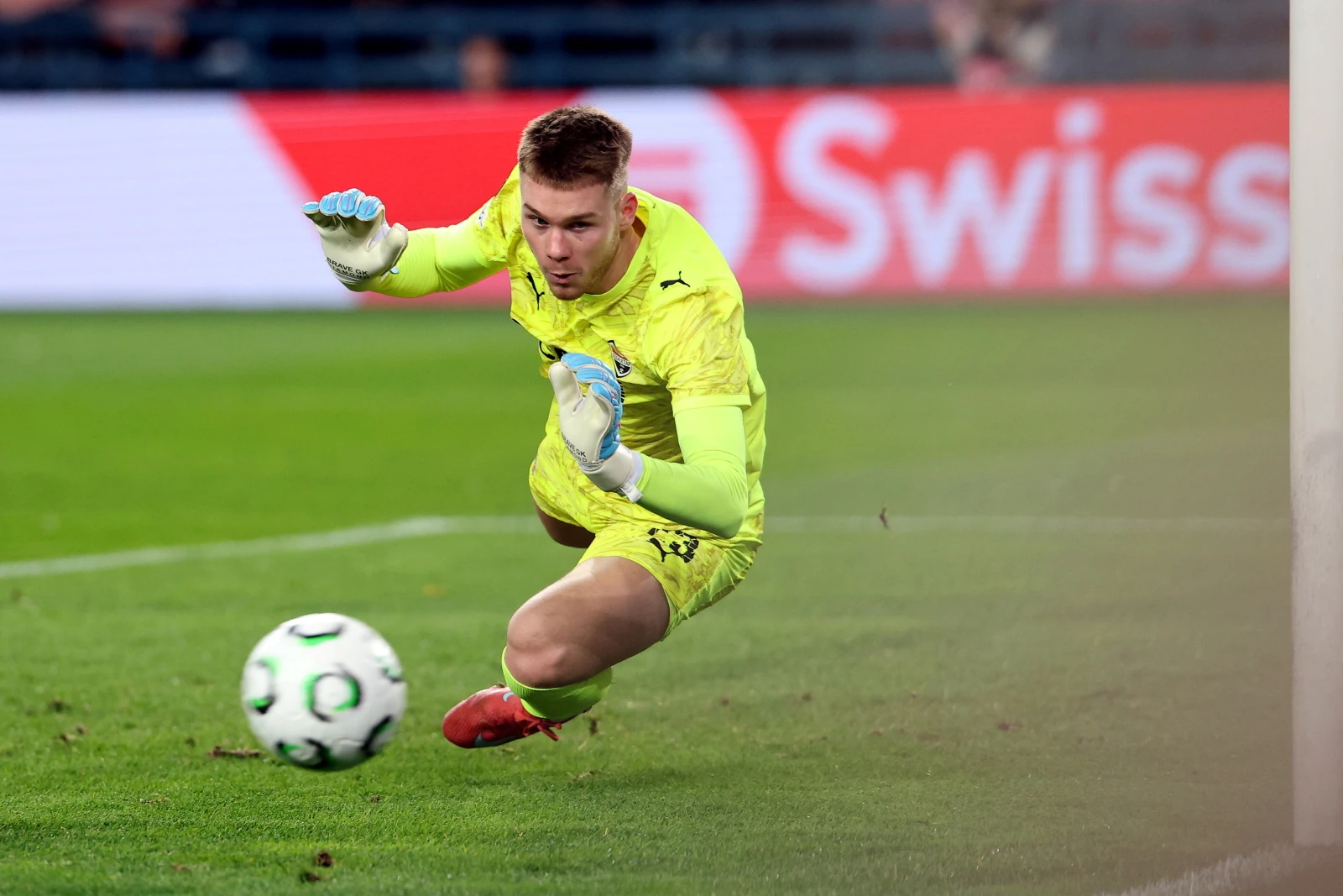 Bramkarzowi Szachtara nie spodobały się okrzyki na stadionie. Tak nazwał kibiców Legii