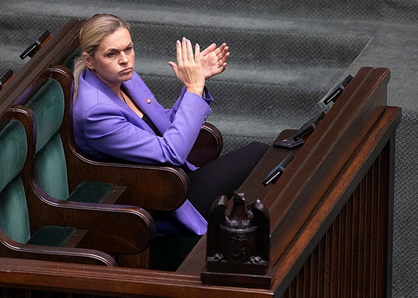 Nauczyciele wstrzymują wycieczki szkolne. Zmiany w Karcie Nauczyciela wywołały chaos