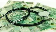 Ministerstwo Zdrowia rozważa wprowadzenie maksymalnych stawek wynagrodzeń dla osób pracujących w ochronie zdrowia na tzw. kontraktach. Jak wynika z ustaleń PAP, limit miałby wynieść około 40 tys. zł brutto miesięcznie w przeliczeniu na etat.