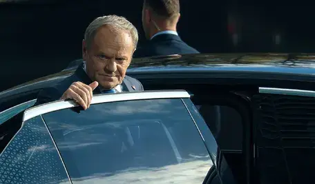 Premier Donald Tusk po konwencji krajowej Platformy Obywatelskiej w ATM Studio w Warszawie, 25 bm. Podczas wydarzenia zainicjowany został proces stworzenia nowego ugrupowania wraz z Nowoczesną i Inicjatywą Polską. Teraz chce cenzurować nam internet