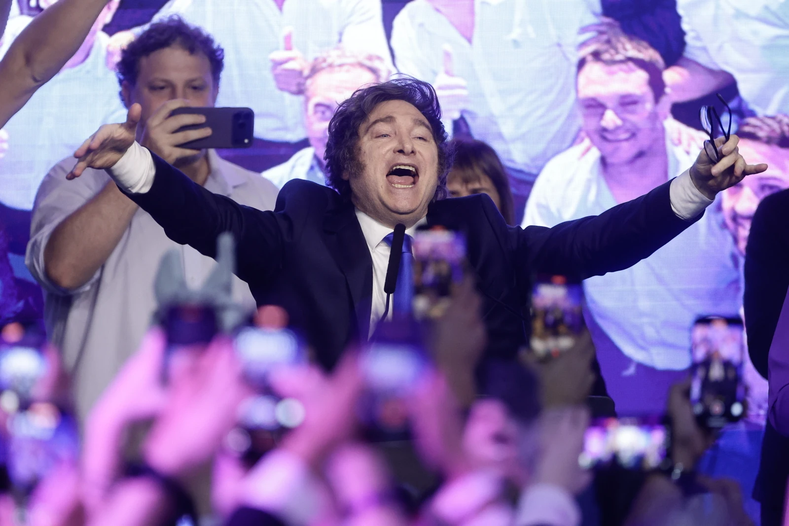 Partia Javiera Milei miażdży rywali. Libertariański prezydent umacnia władzę w Argentynie