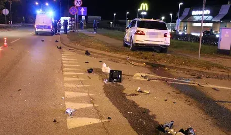 39-letnia kobieta z Ukrainy, prowadząc mercedesa po alkoholu, wjechała w opla kierowanego przez... również nietrzeźwego obywatela Ukrainy. Oboje trafili do policyjnego aresztu. Grozi im do 3 lat więzienia.
