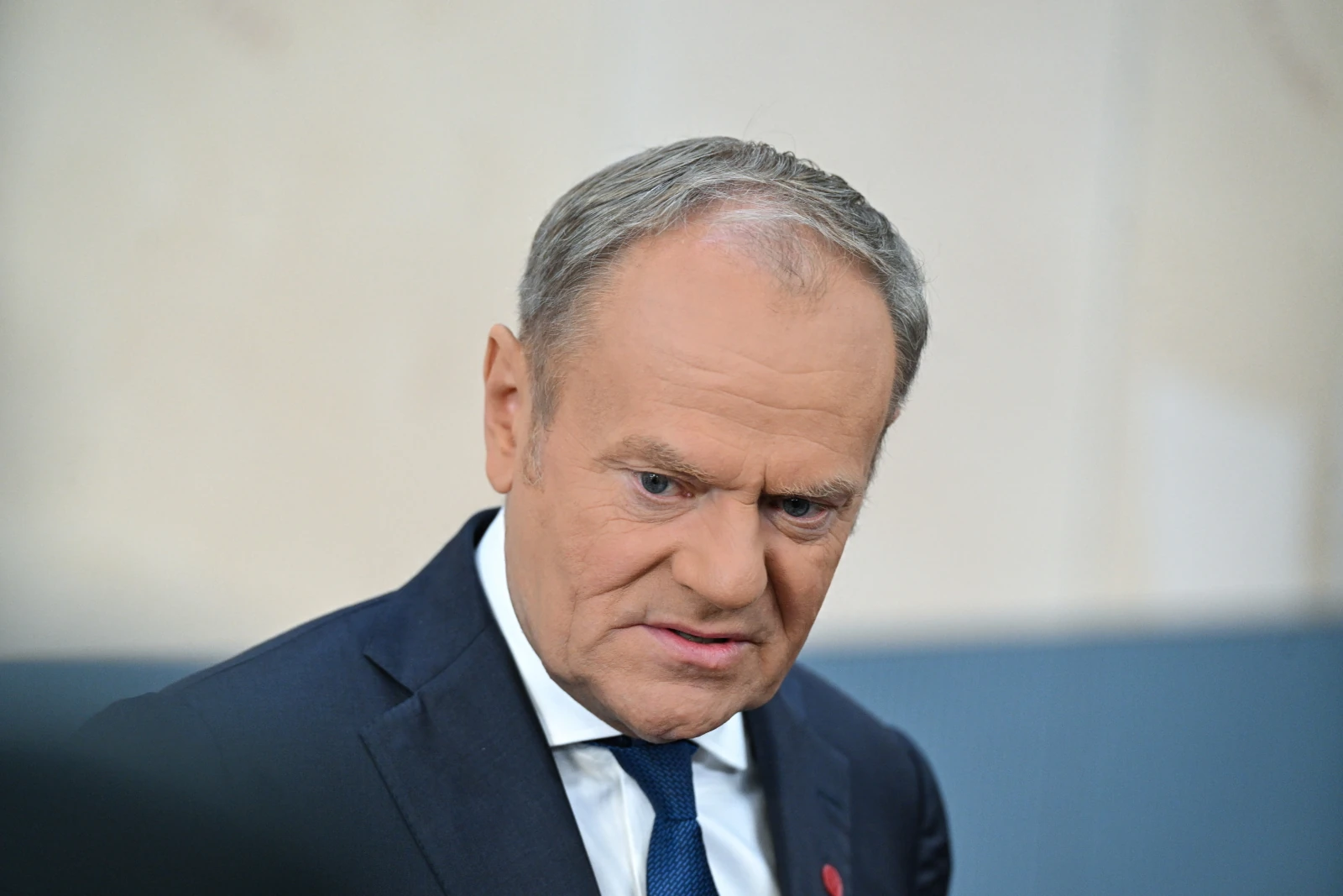 Tusk mści się na podwładnych? Typują ludzi do dymisji. W tle tajemnicza kradzież auta