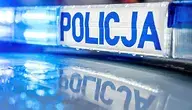 Policja interweniowała przed szkołą we Włodarach na Opolszczyźnie po zgłoszeniu o strzałach. Na zdjęciu radiowóz policyjny.
