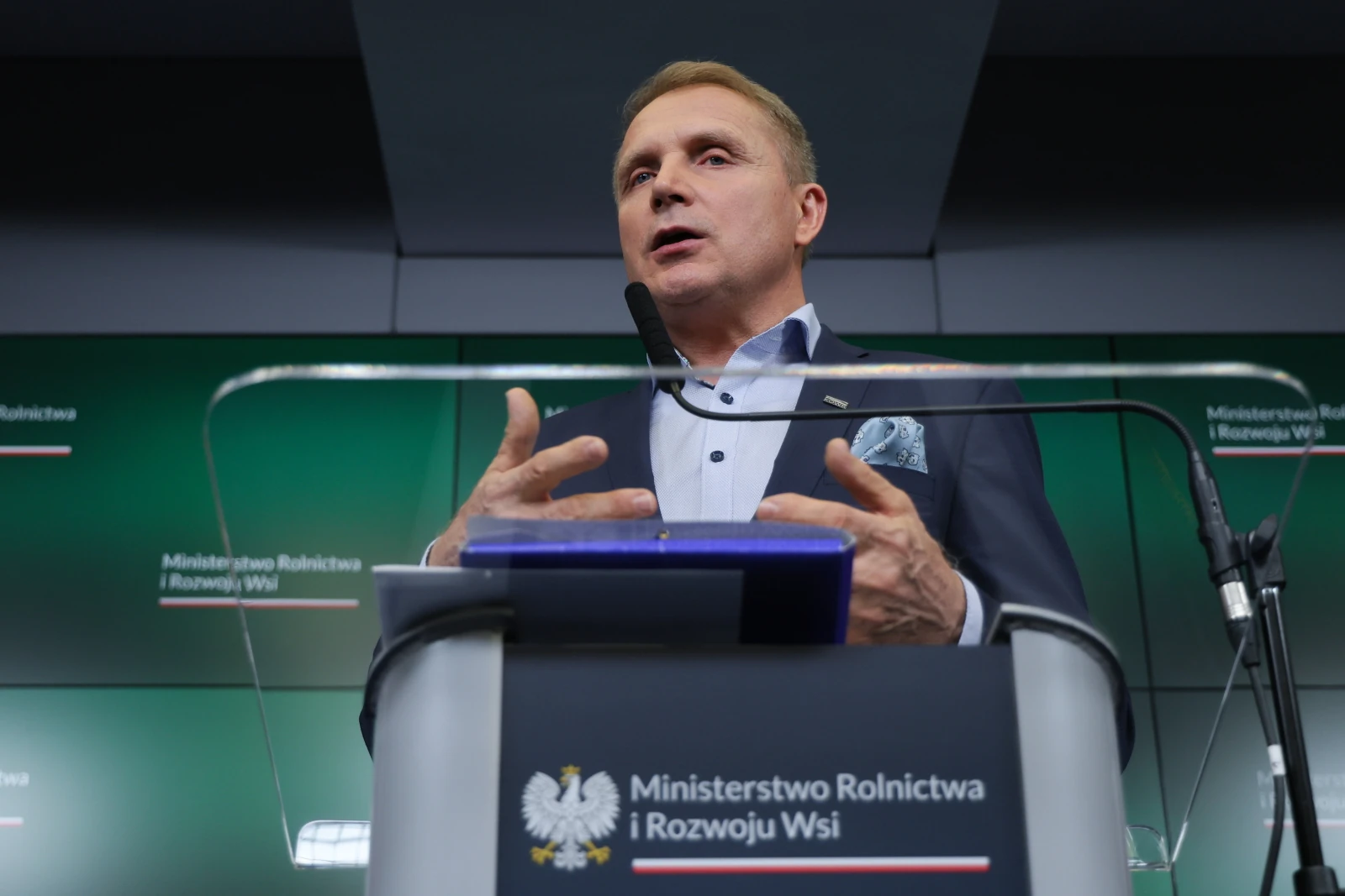 Ministerstwo rolnictwa odpowiada w sprawie dymisji szefa KOWR