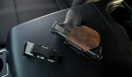 gun-5538598_1280.webp