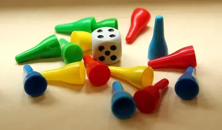 pawns-4087867_1280.webp