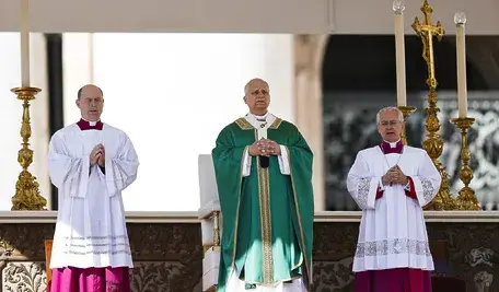 Papież Leon XIV apeluje do mediów o rezygnację z clickbaitów i pogoni za sensacją podczas spotkania z agencjami prasowymi w Rzymie
