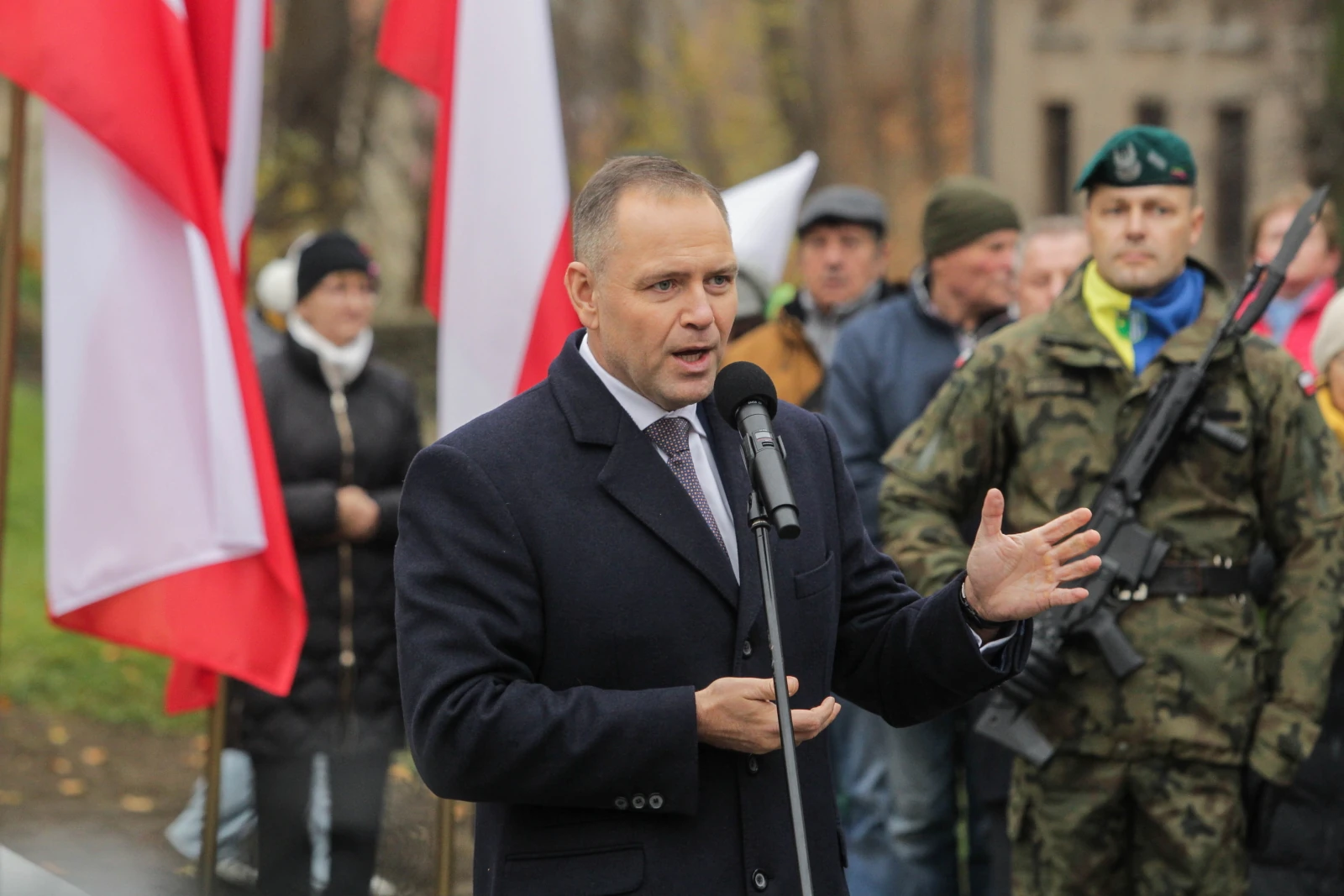 Nawrocki w ostrych słowach do szefów służb: „Czekam na przeprosiny i spotkanie w gabinecie prezydenta”