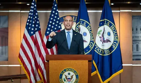 Senat USA głosuje nad ustawą o finansowaniu rządu – koniec najdłuższego w historii zamknięcia administracji federalnej.