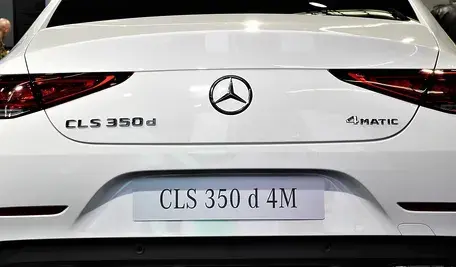 Bliski współpracownik Zełenskiego przekracza polską granicę w środku nocy luksusowym mercedesem