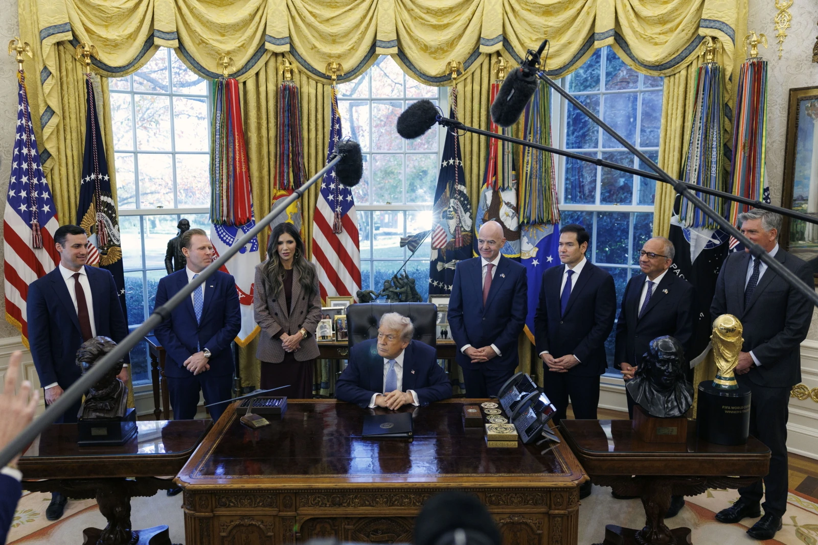 Ujawniamy nowe kulisy ataku na Trumpa. Mroczne tajemnice i szokująca przemiana zamachowca