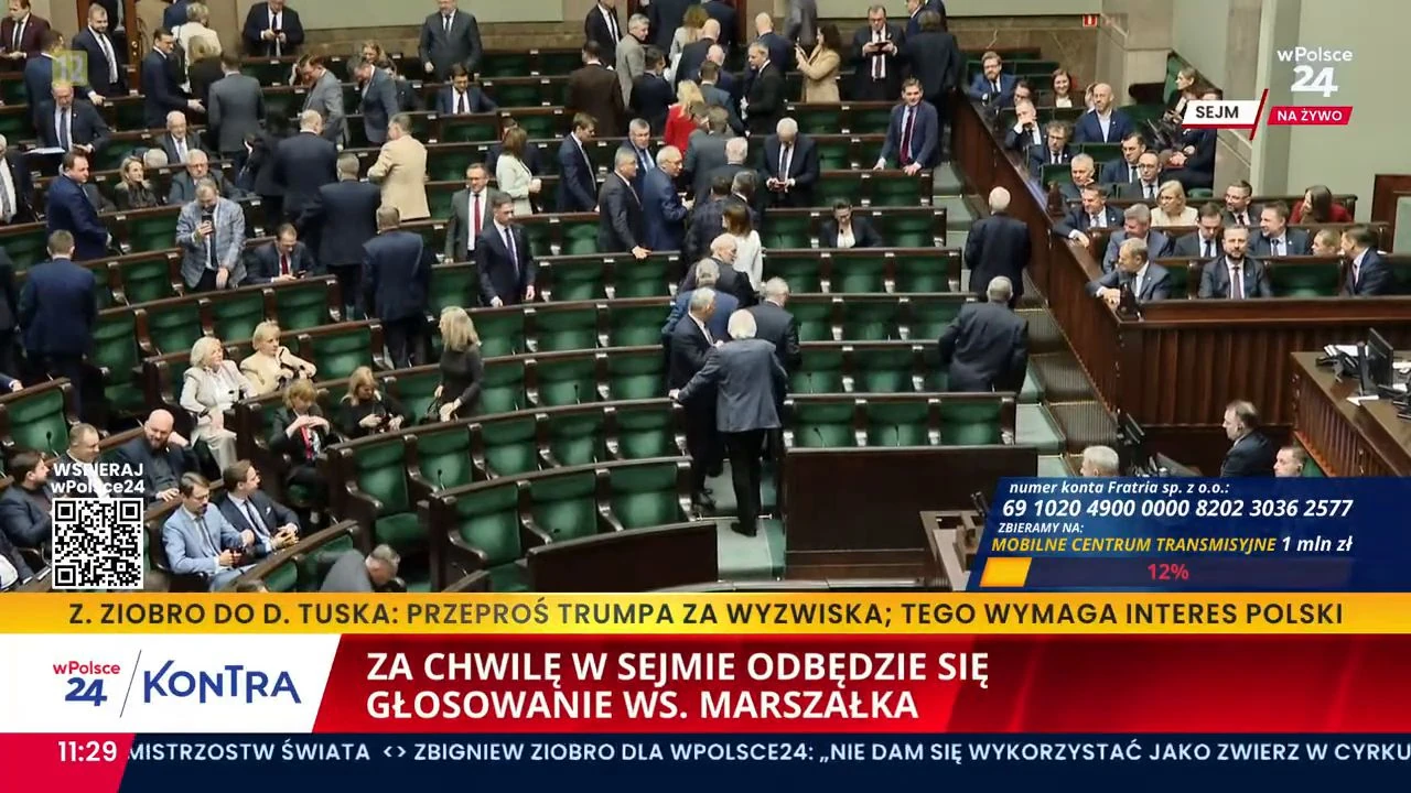 Burza w Sejmie. Posłowie PiS krzyczą "precz z komuną" i opuszczają salę plenarną