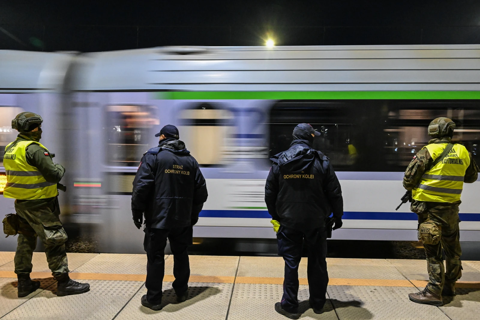 Tylko cud sprawił, iż nie doszło do prawdziwej tragedii! Polityk ujawnił porażające kulisy zaniedbań po dywersji na torach
