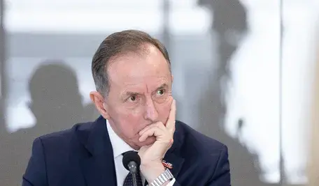 Były marszałek Senatu Tomasz Grodzki przegrał proces sądowy z Tomaszem Sakiewiczem, redaktorem naczelnym Gazety Polskiej i prezesem TV Republika. Sąd Rejonowy dla Warszawy-Woli uniewinnił dziennikarza z zarzutów pomówienia i zniewagi, a koszty postępowania obciążył polityka Koalicji Obywatelskiej.