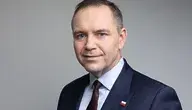Prezydent Karol Nawrocki wygłosił w czwartek orędzie, w którym poinformował o podpisaniu jedenastu ustaw i jednoczesnym zawetowaniu dwóch innych – nowelizacji Kodeksu wyborczego oraz ustawy dotyczącej zmian w opodatkowaniu fundacji rodzinnych. Jak podkreślił, decyzje te wynikają z obowiązku stania na straży bezpieczeństwa państwa, stabilności prawa i interesu obywateli.