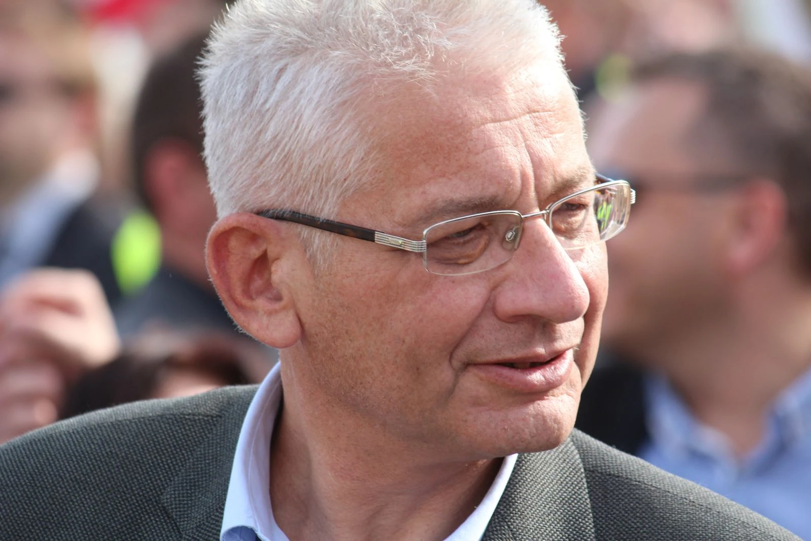 Trzecia żona znanego polityka chce miliona złotych od państwa. „Była małym dzieckiem i nie może posiadać wiedzy”